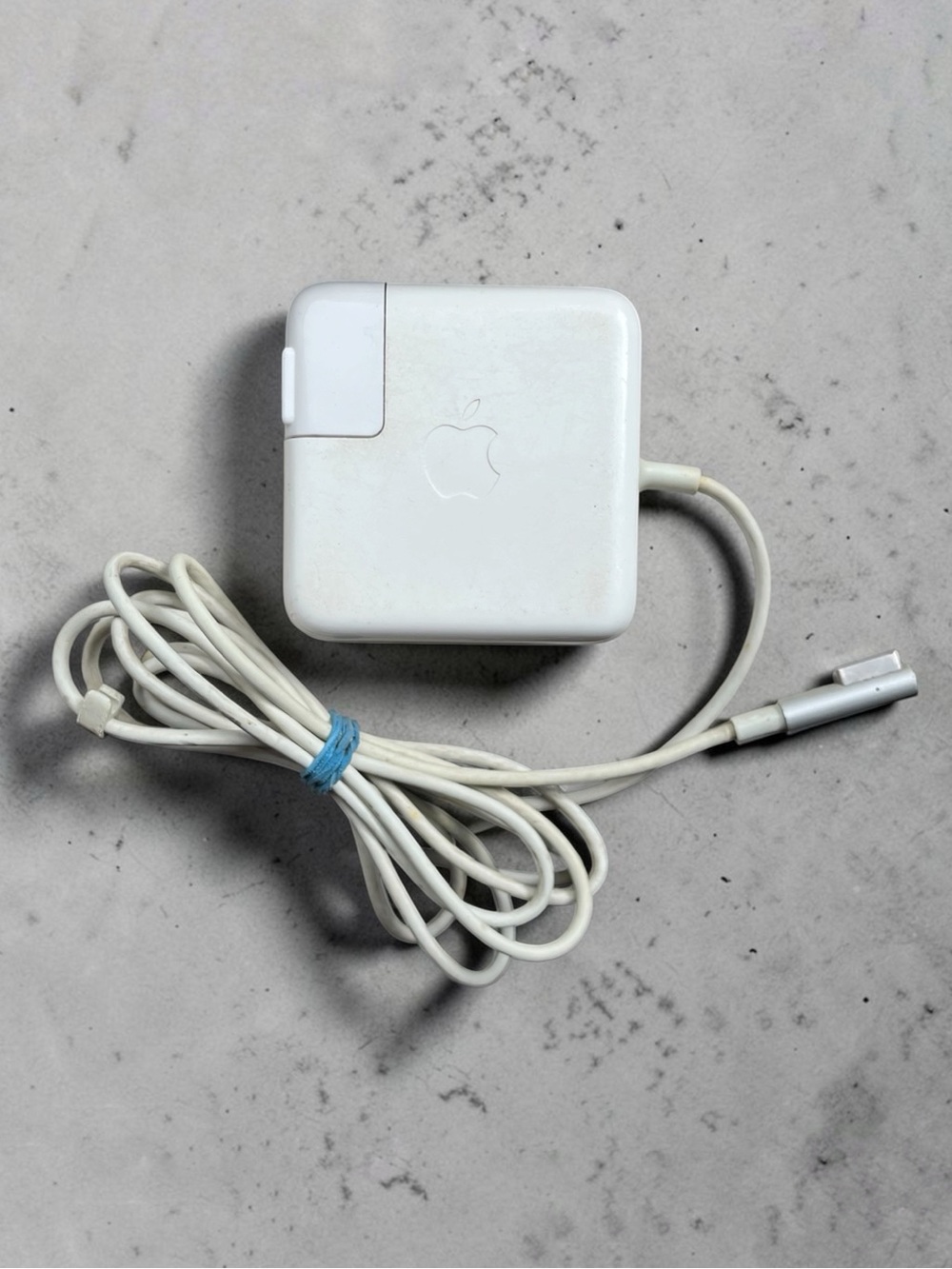 Apple 45-Watt MagSafe Power Adapter for MacBook Air